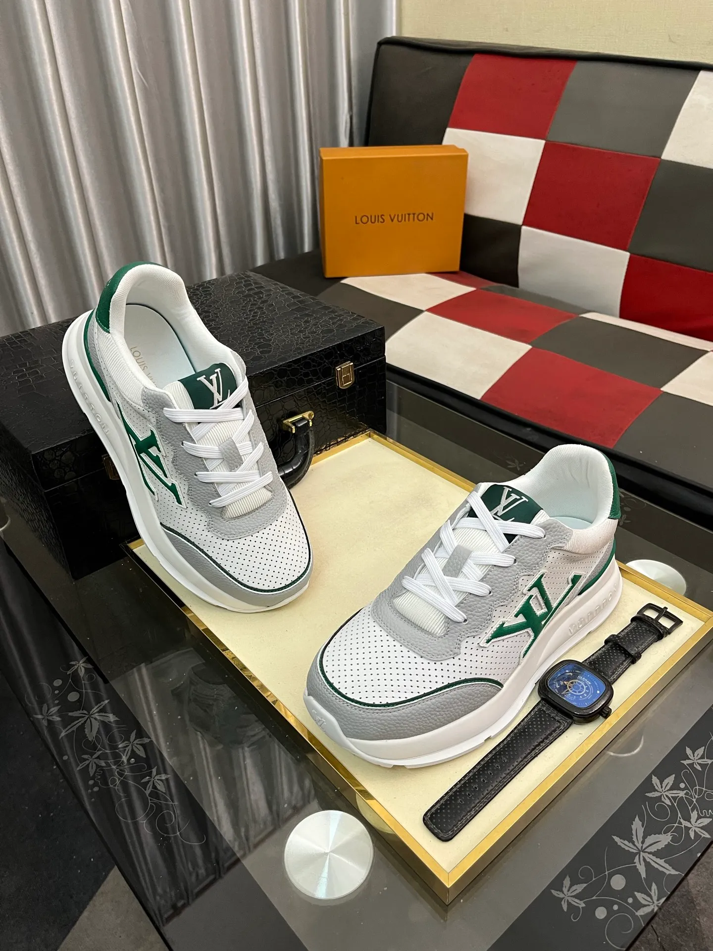 Men's shoes 💰458⌚️⌚️[Louis Vuitton LV] Dad shoes are popular casual sports shoes with outsole, breathable and comfortable, easy to walk, trendy men's versatile fly woven epoxy with ➕leather lining➕Gucci's popular original outsole, sports and running style, super comfortable. Code number 38-44